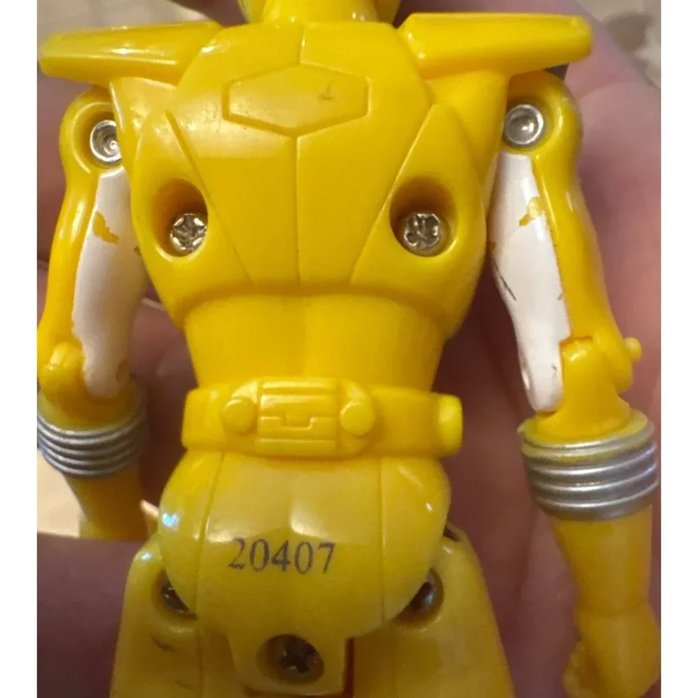 Power Rangers Yellow Ranger Action Figure 1993 Bandai - Picture 8 of 9